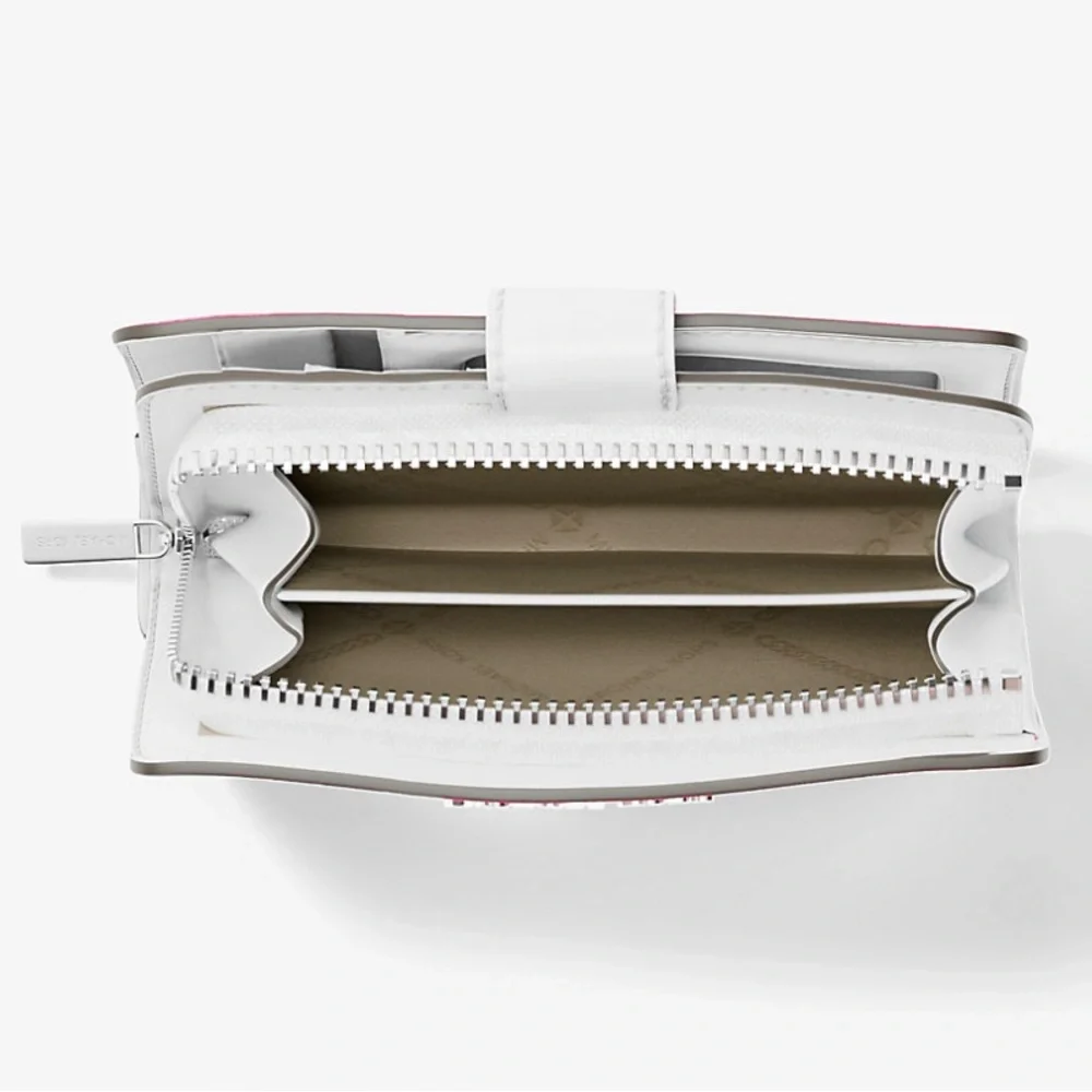 Michael Kors Jet Set Travel Md Printed Signature Logo Bi-Fold Wallet
Dragonfruit - Picture 6 of 16